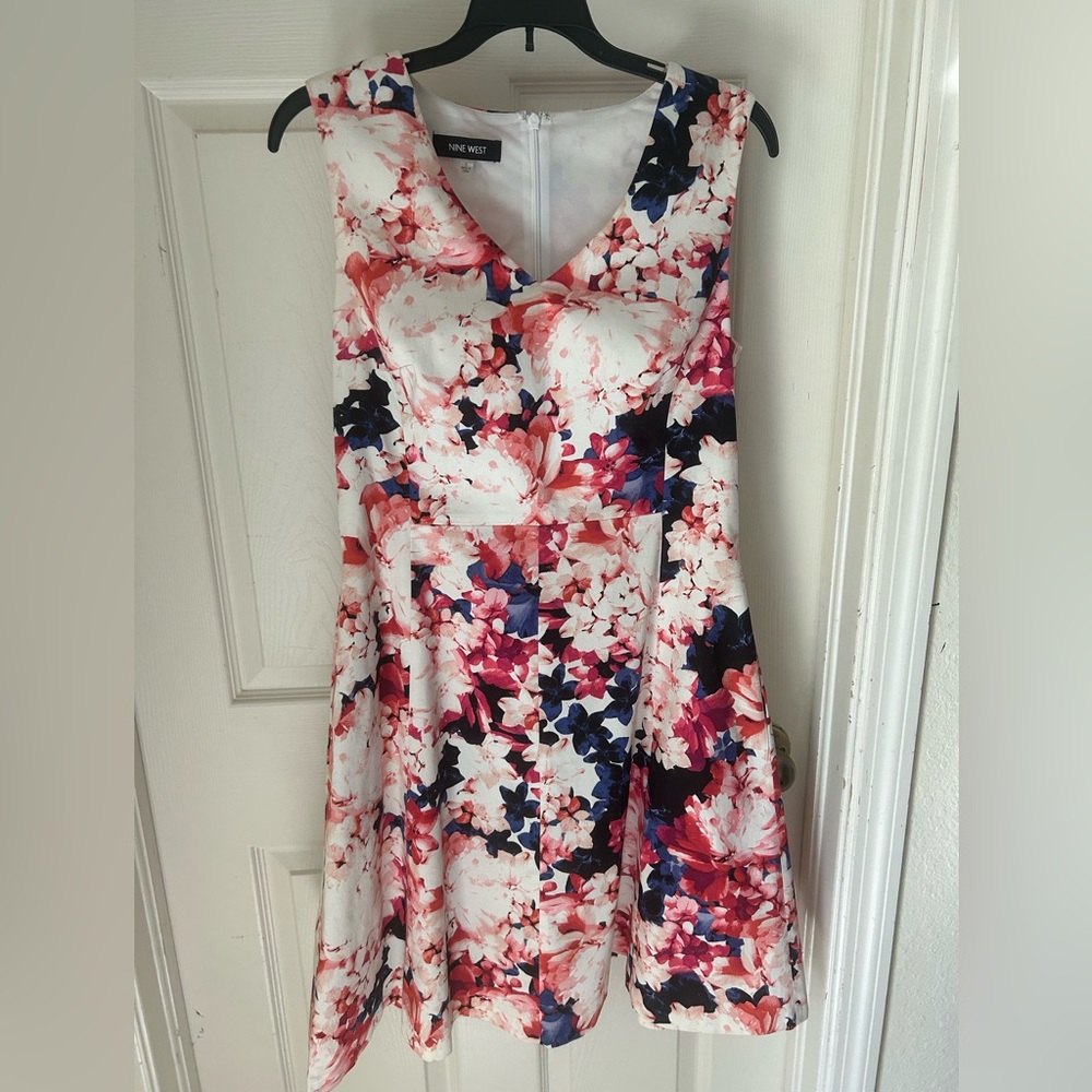Nine West floral dress Size 6